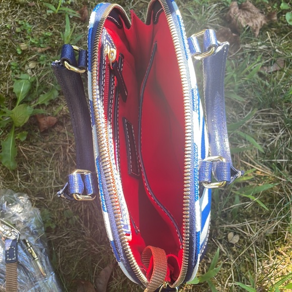 ⭐️ HOST PICK ⭐️ NWOT Tag Dooney & Burke Purse - Picture 14 of 15